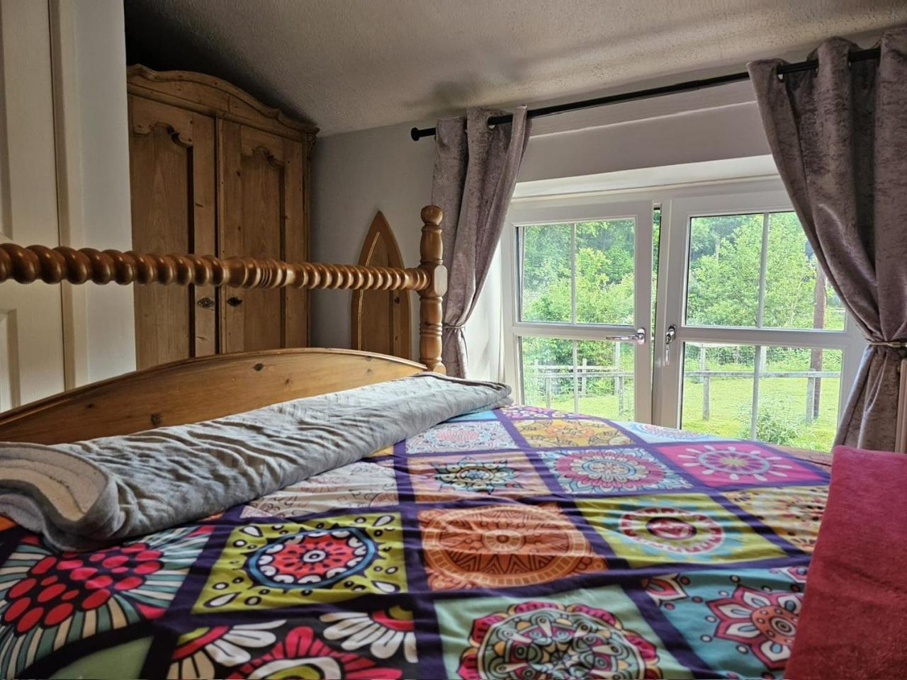 The Cottage Govilon Екстер'єр фото